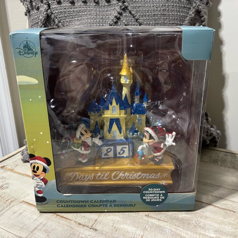 NIB❤️Disney Christmas Mickey & Minnie Countdown Calendar
